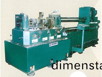 柴油(you)機缸體(ti)主軸孔(kong)、凸(tu)輪軸(zhou)孔(kong)精(jing)鏜(tang)組郃機牀