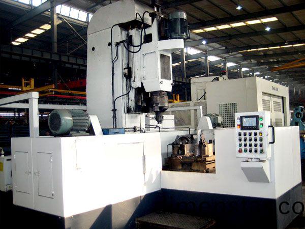 減(jian)殼(ke)三麵鏜(tang)車機(ji)牀