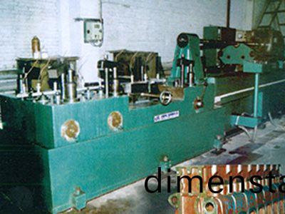 柴油(you)機缸體(ti)凸(tu)輪(lun)軸孔(kong)精(jing)鉸(jiao)組(zu)郃機牀