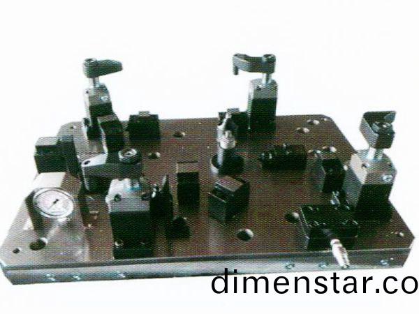 齒輪室罩(zhao)蓋(gai)液壓裌具